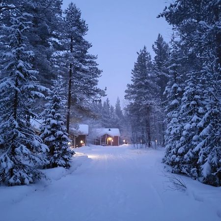 Kuosto Ja Luppo Villa Akaslompolo Luaran gambar