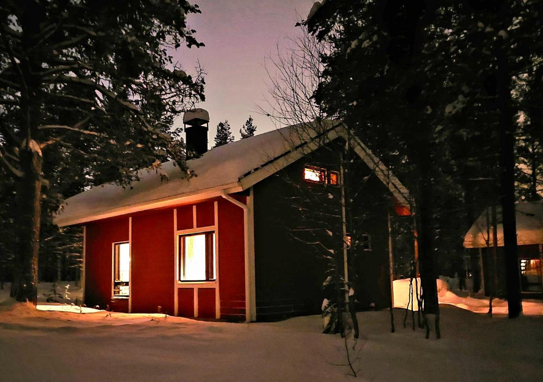 Kuosto Ja Luppo Villa Akaslompolo Luaran gambar